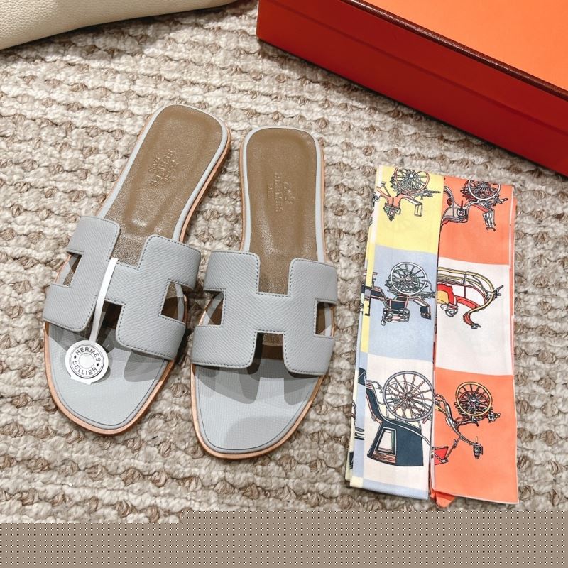 H**mes slippers